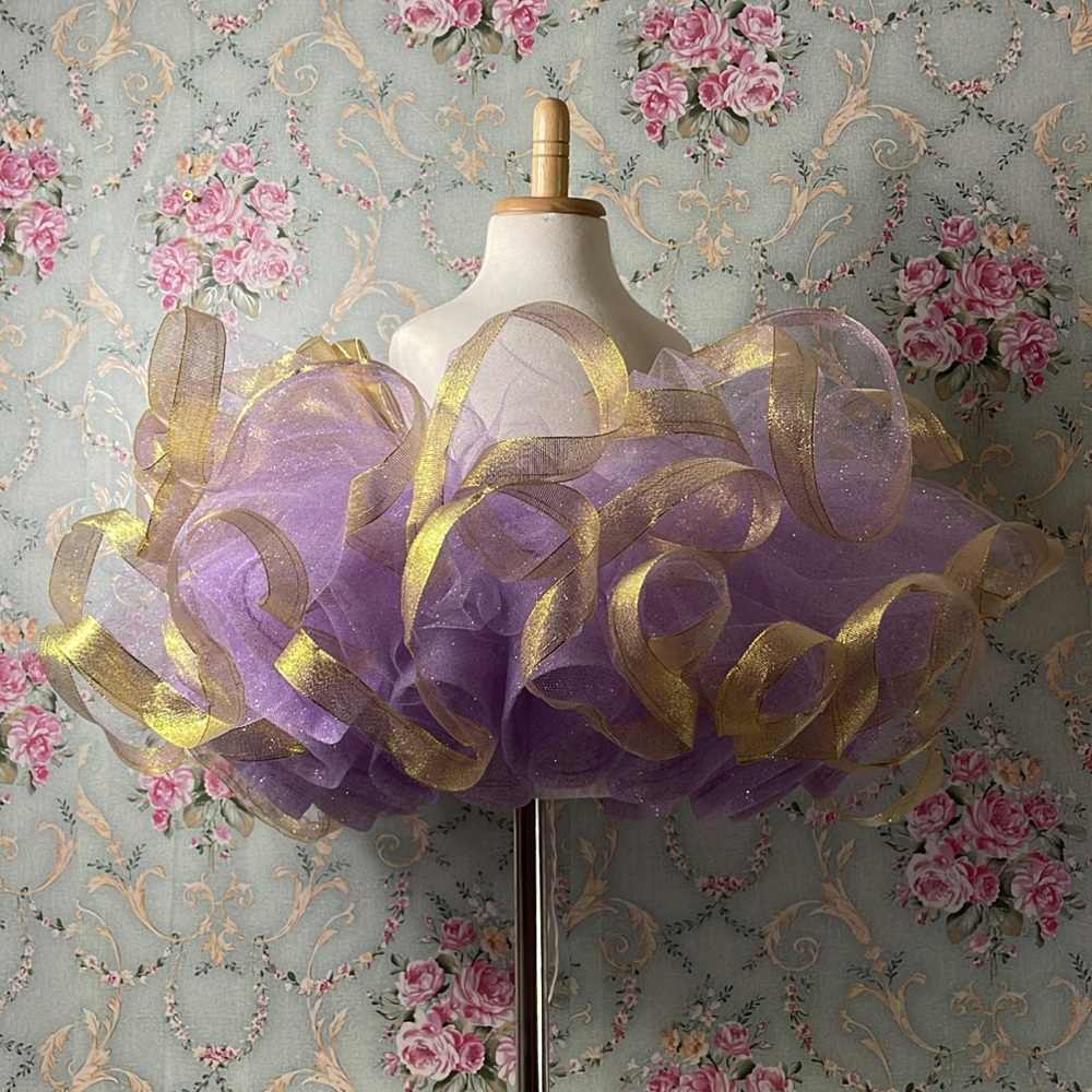 Tulle skirt and hat